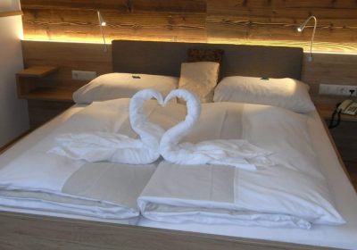 Bett im Zimmer Bett im Zimmer